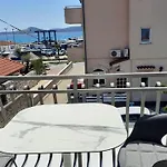 Luxury Marina View Apartmán