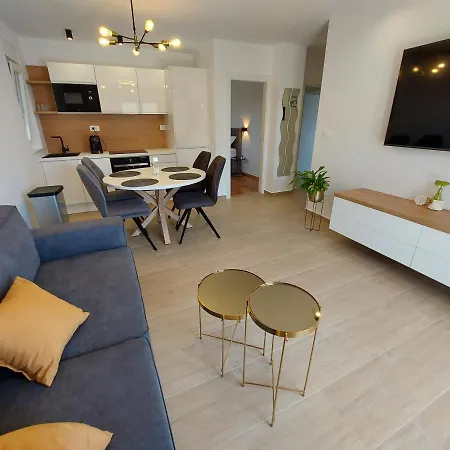 Apartment Luxury Marina View