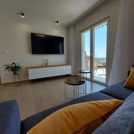 Luxury Marina View *