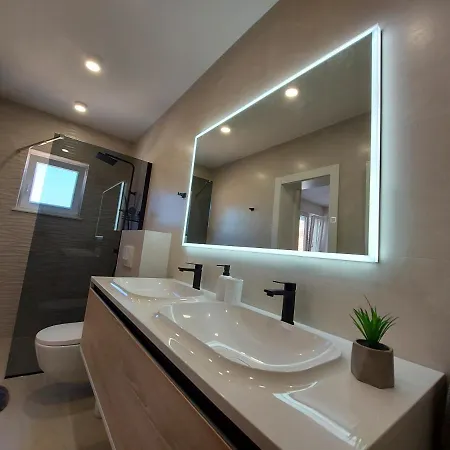 Apartment Luxury Marina View *