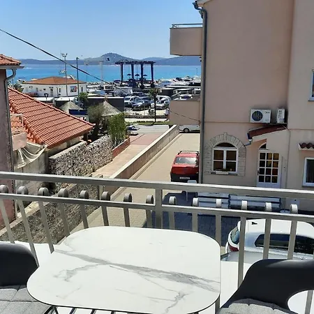 Apartment Luxury Marina View