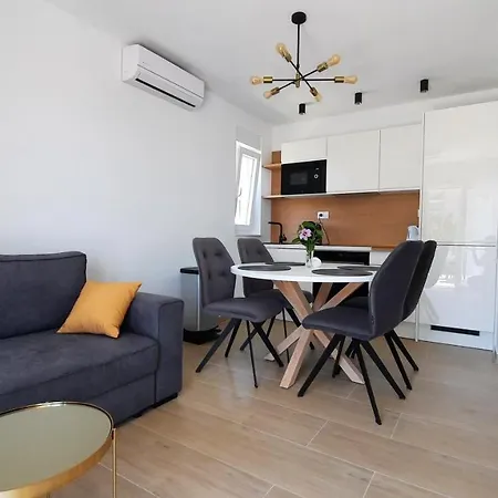 Luxury Marina View Apartment Vodice