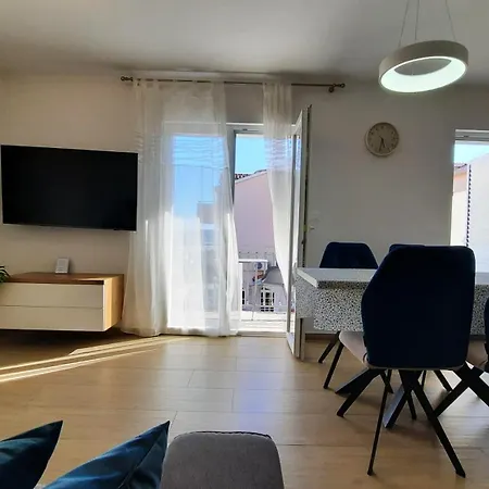 Apartment Luxury Marina View *