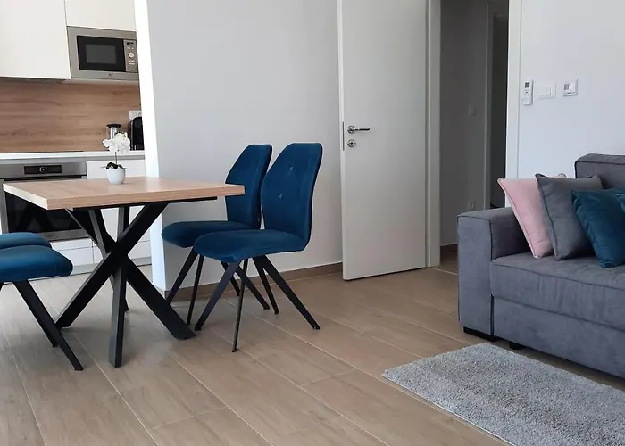 Luxury Marina View *