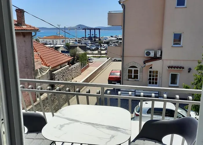 Apartment Luxury Marina View