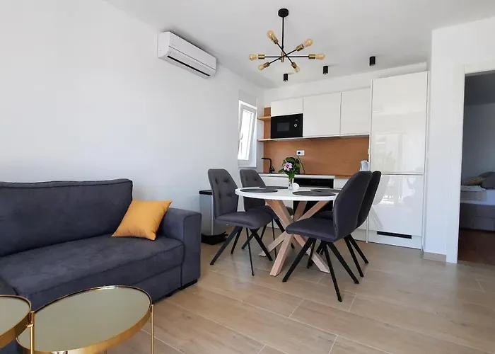 Luxury Marina View Apartment Vodice