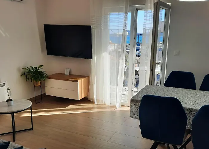 Luxury Marina View *